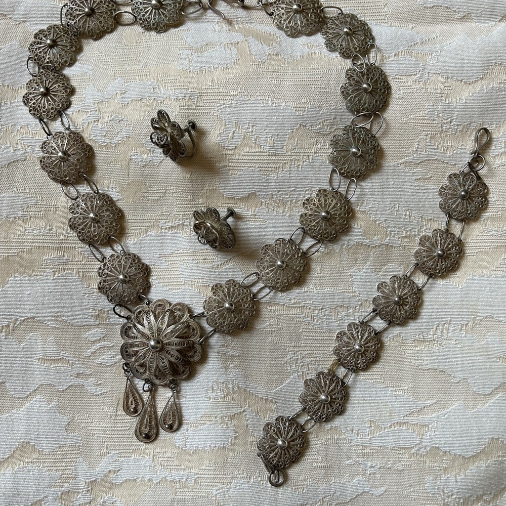 Delicate Silver Set. - image 7